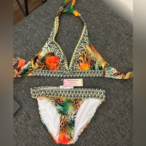 VENUS bikini